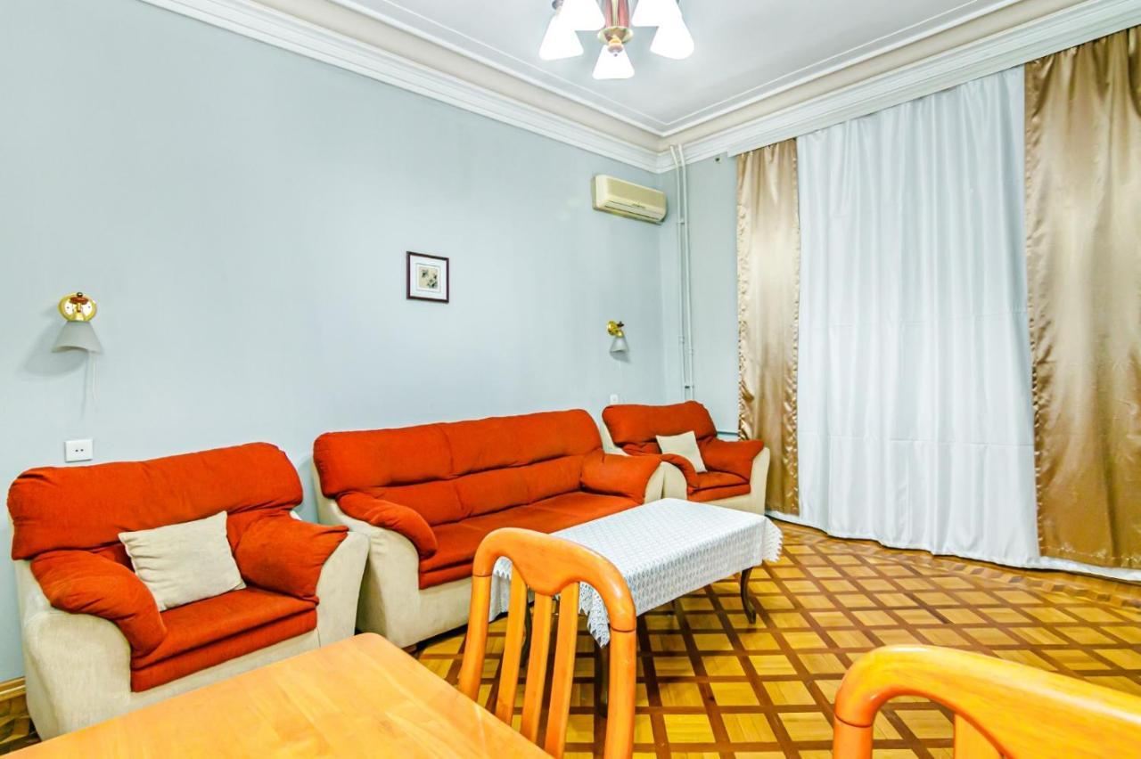 Targovu Nizami Street 4 Room Baku Ngoại thất bức ảnh