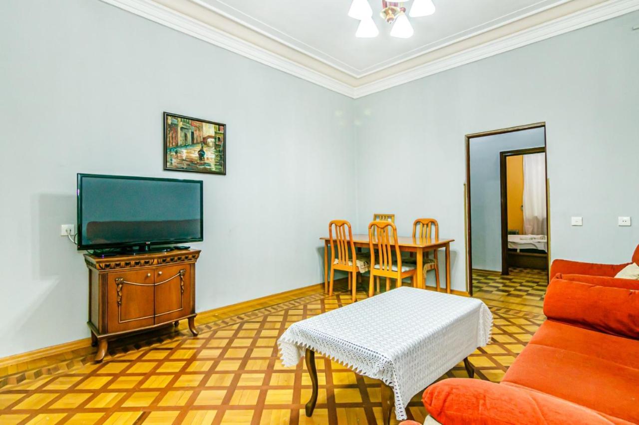 Targovu Nizami Street 4 Room Baku Ngoại thất bức ảnh